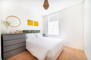 Monsanto Hill House - NO. 565 1E